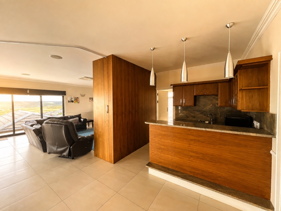6 Bedroom Property for Sale in Monte Christo Western Cape